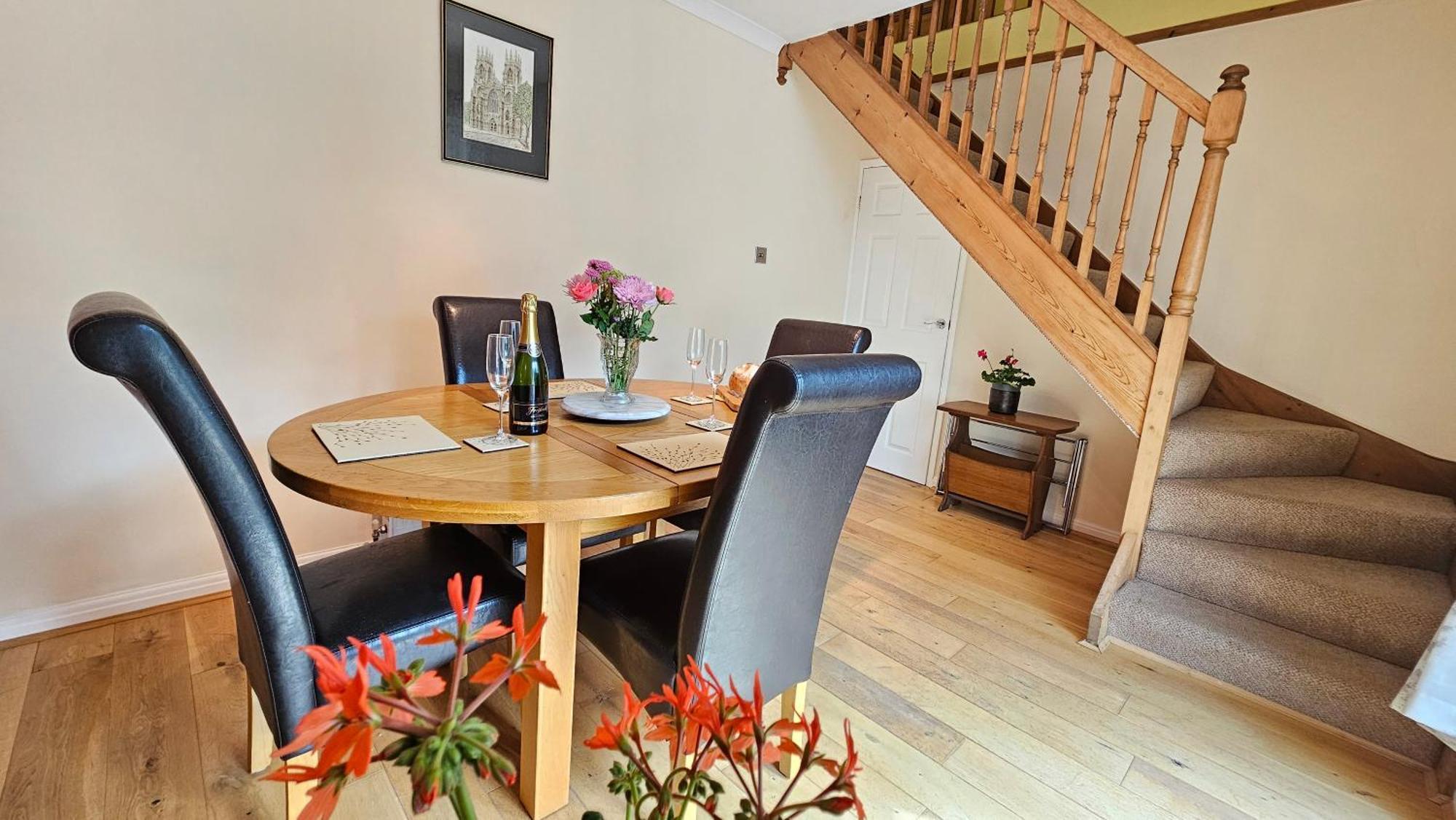 Beckside - Dog Friendly One Bed Home York Extérieur photo