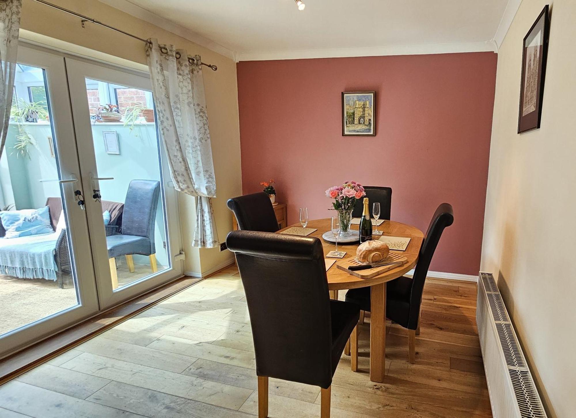 Beckside - Dog Friendly One Bed Home York Extérieur photo